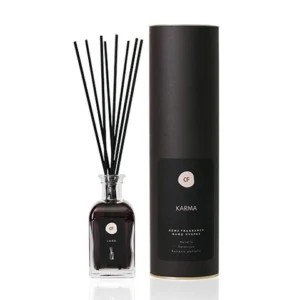 Namų kvapas su lazdelėmis